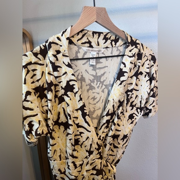 Diane Von Furstenberg m Wrap Dress 100% Silk Jersey Brown Ivory Yellow Size 12 - Picture 6 of 10
